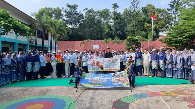 Welcome Gan Jing World
To State Junior High School 29 Batam Indonesia
We Support Gan Jing World
#kindnessiscool 