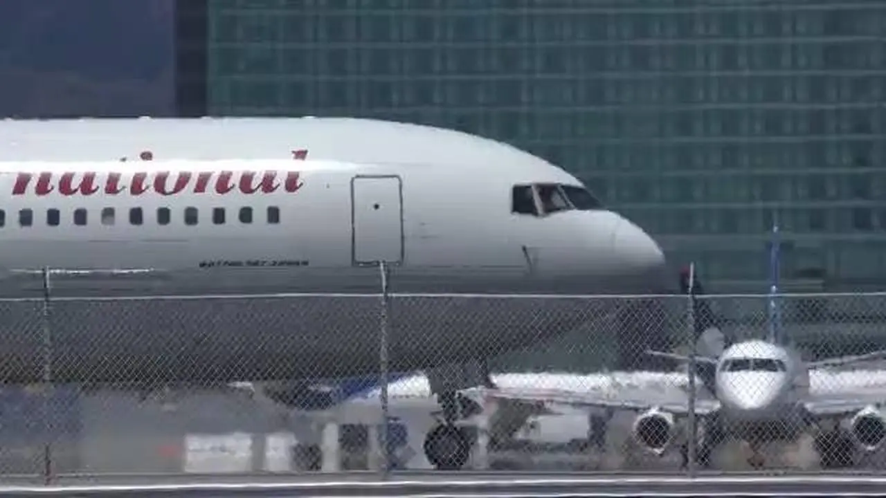 30 GLORIOUS Planes Taking off and Landing at SFO - San Francisco