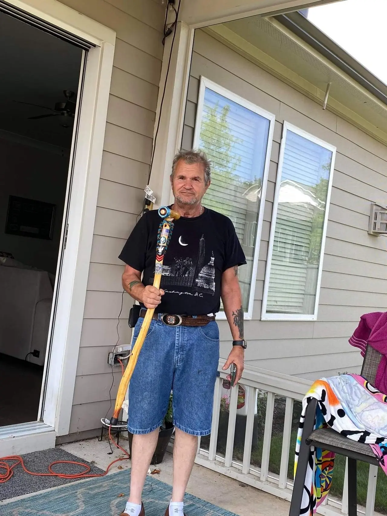 Aviation Storekeeper Petty Officer 2nd Class Carl Ryan, U.S. Navy (USS Coral Vincent), 1971, and his new cane. (Courtesy of <a href="https://www.facebook.com/Veterancanes/">Free Canes For Veterans</a>)