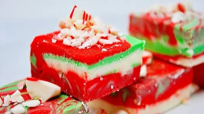 How to Make a 3-Ingredient Christmas Fudge Recipe