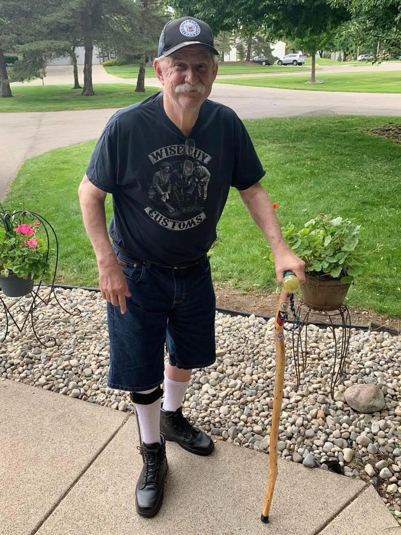 U.S. Navy Able Rate 1 George Fercovich, USS Enterprise, 1969, with his veteran's cane crafted by Morris. (Courtesy of <a href="https://www.facebook.com/Veterancanes/">Free Canes For Veterans</a>)