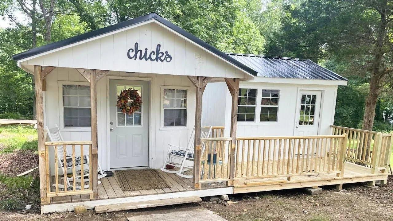 High Quality Hand Crafted Finishes Amazing Double Chicks Shed Cabin For Sale