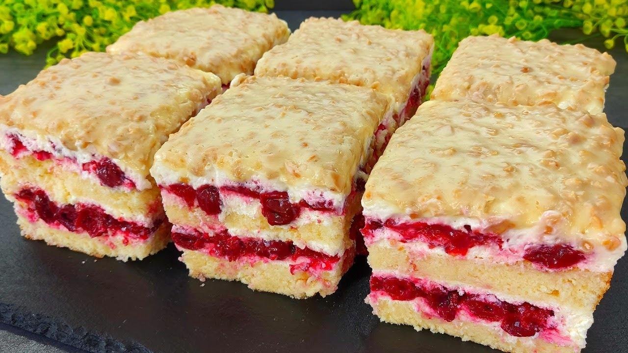 😋🍒 Leckerer Kirschkuchen der in ihrem Mund schmilzt. Saftiger Kuchen in ...