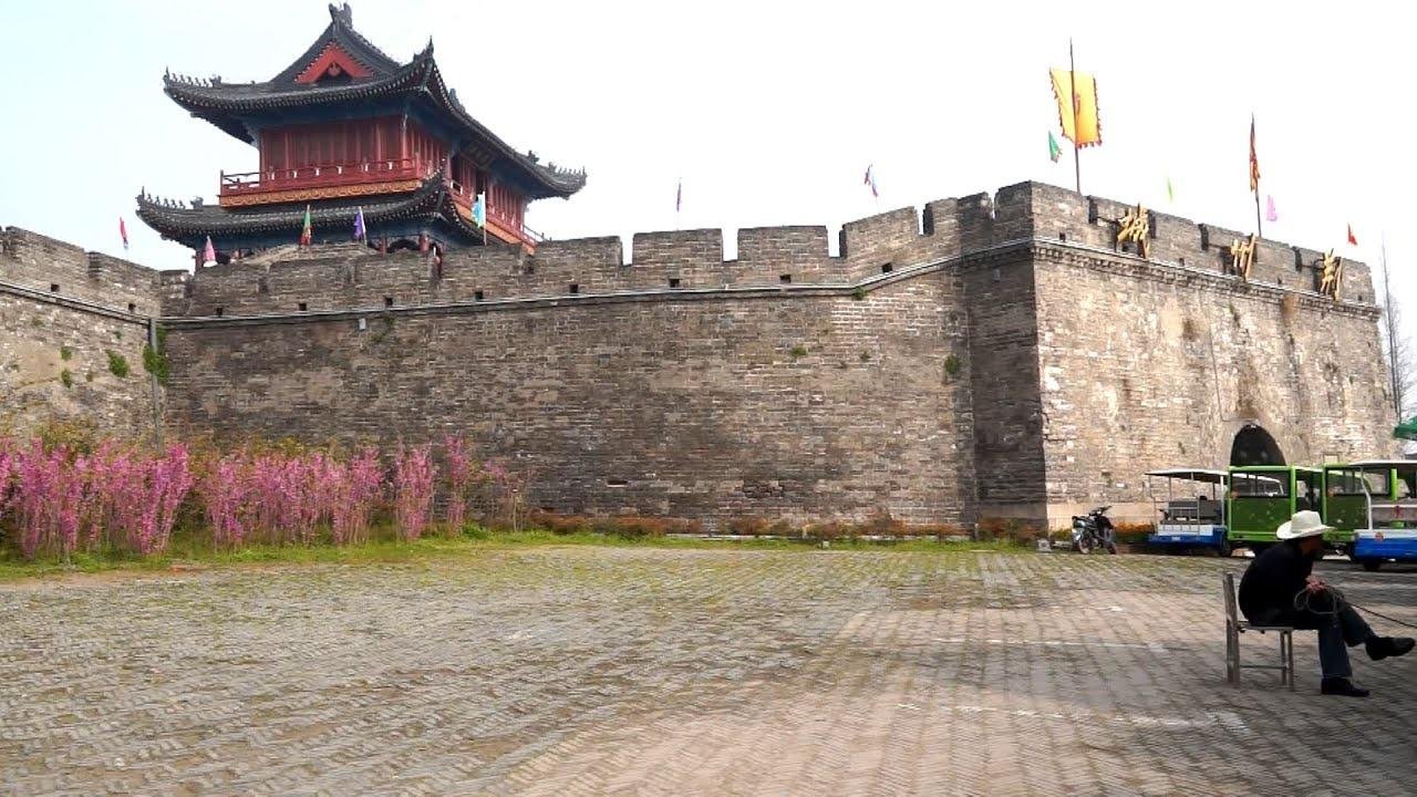 荆州古城墙，中国旅游精选景区，世界遗产预备名录，中国四大最完整古城墙之一。