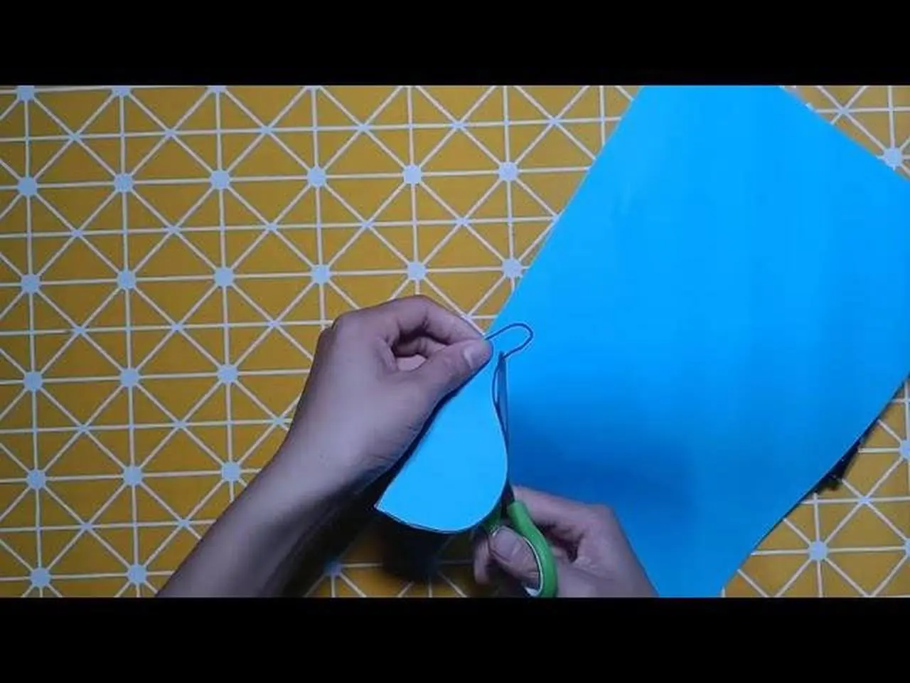 Nguyễn Kiên Handmade | Vẽ Và Cắt Dán động vật cho bé: CON NHÍM