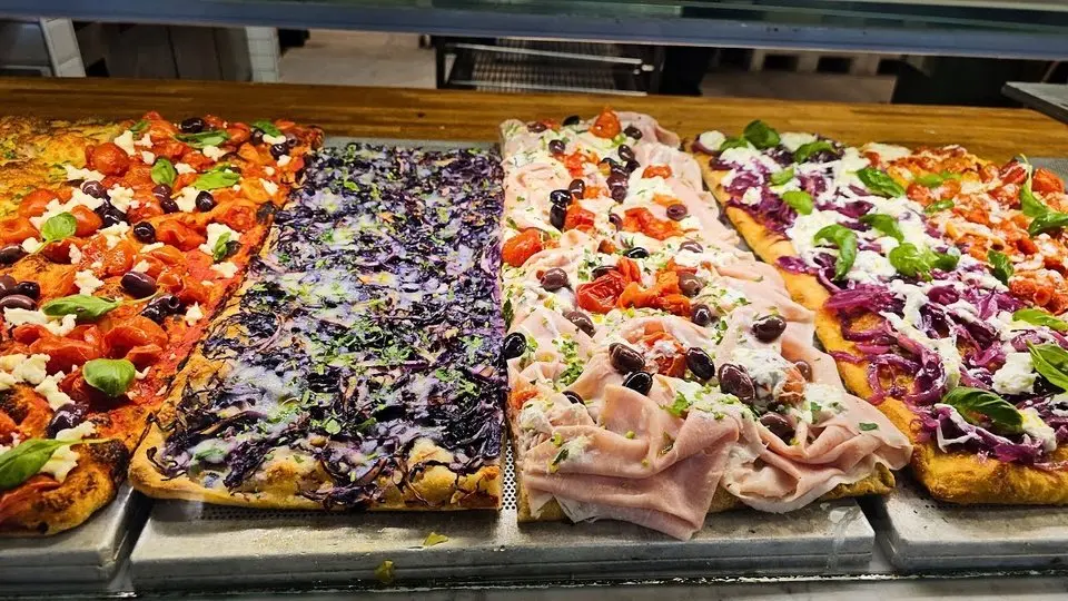 THE BEST STREET FOOD MARKETS IN ROME FOR 24 HOURS IN 2025!