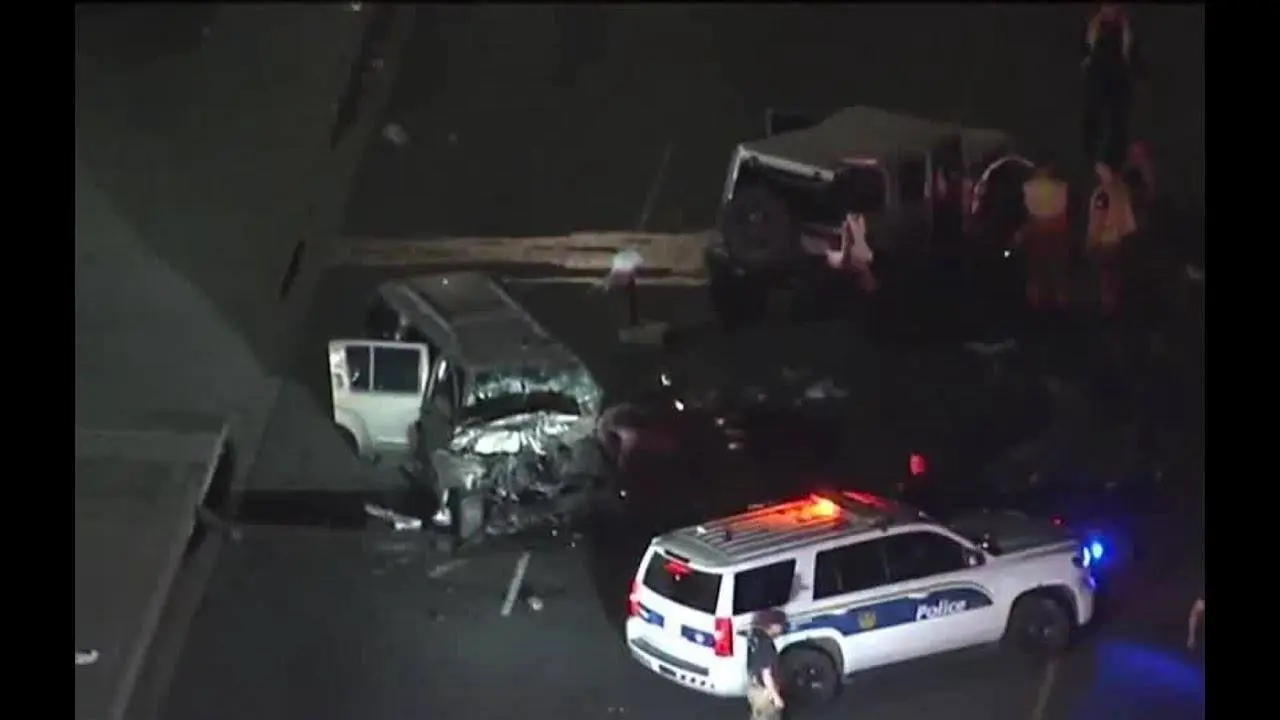2 children, 5 others hospitalized after crash near 51st Ave and McDowell Rd