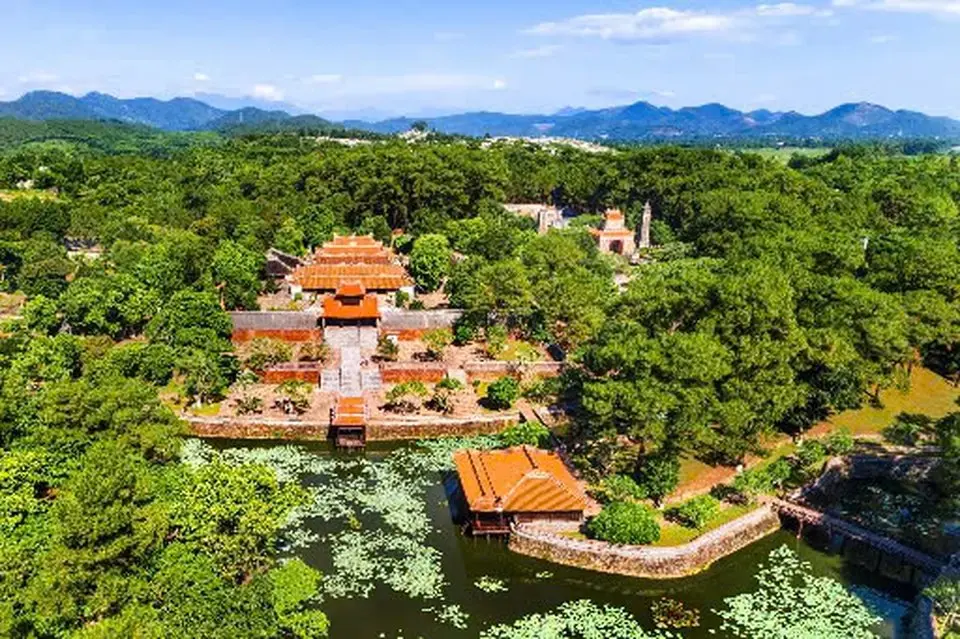 Vua Tự Đức bàn về việc đọc sử và chép sử
