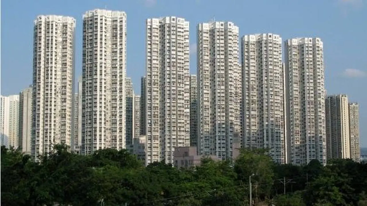 香港嘉湖山庄呎价跌破7千 跌到大陆水平才会停？(图)