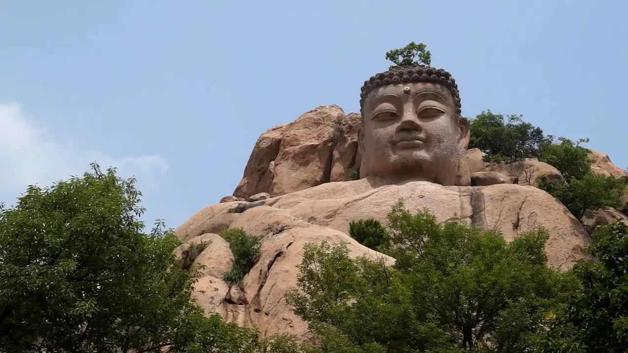 五莲山，中国旅游精选4A景区，十佳森林公园，中国最佳生态旅游地。