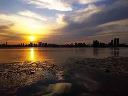 天容海色