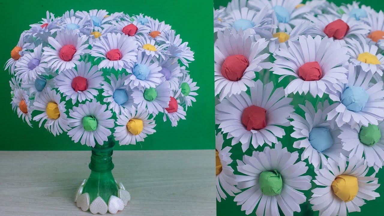 Paper flowers Guldasta made with Empty Plastic bottles|Guldasta Banane ka Tarika with PLASTIC BOTTEL
