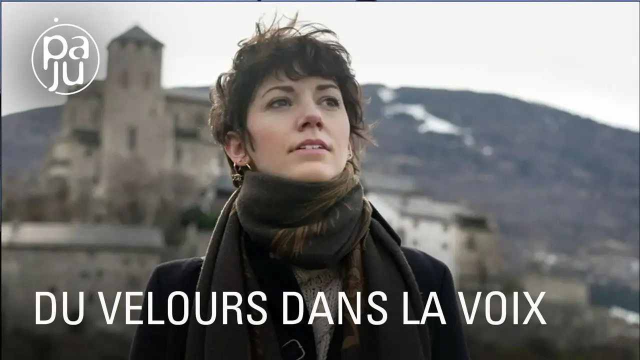 Cyrielle, chanteuse, compositrice et interprète, créé des morceaux pleins de légèreté et espoir