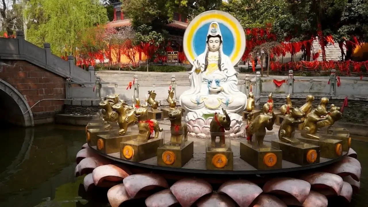 宝通禅寺，中国旅游精选景区，三楚第一佛地，千年古刹，皇家寺院。