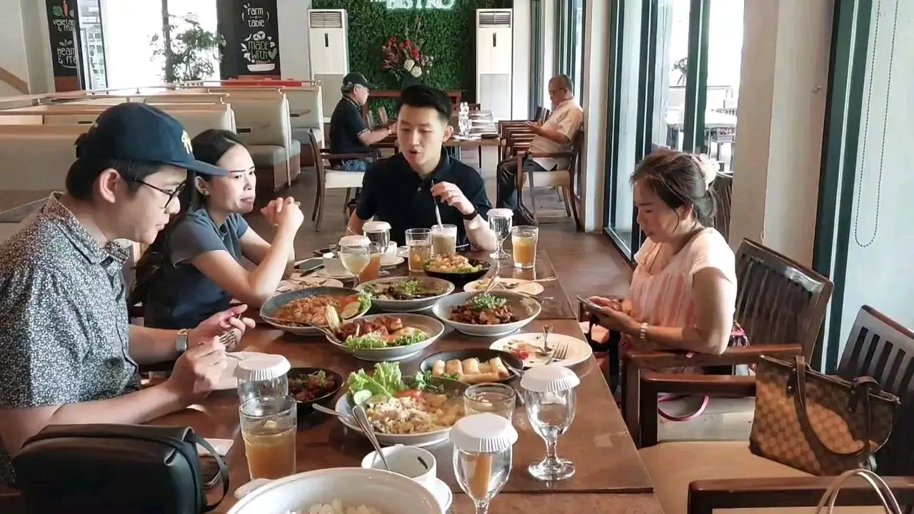 The Bistro Cibubur #mealtimetogether #duniabersih #ganjingcampusindonesia