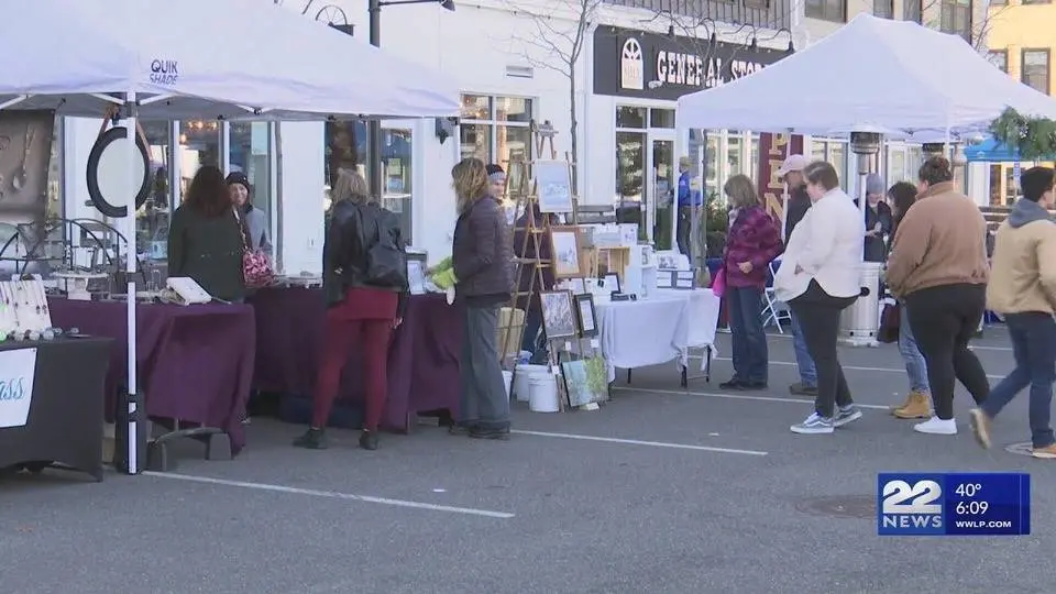 Mill District General Store and Local Arts Gallery in Amherst hosts Holiday Arts Market