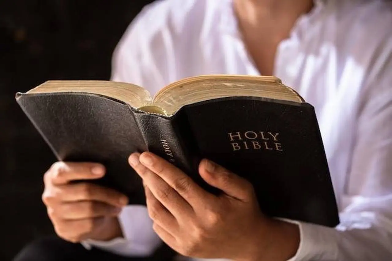 Reading Scripture: A Spiritual Discipline