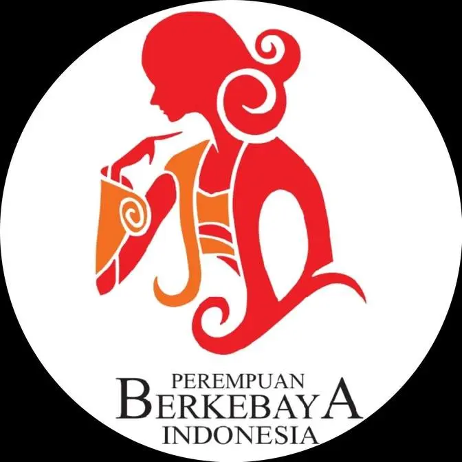 Perempuan Berkebaya