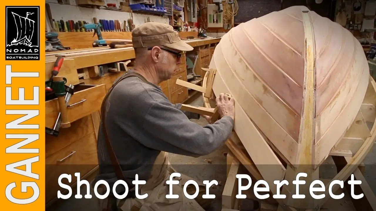 Fitting planks - Glued Lapstrake Planking - Pt.4 - Building Gannet - Episode 13