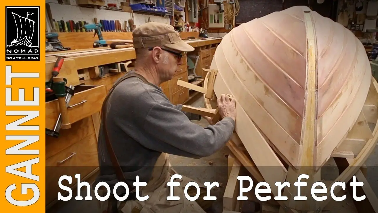 Fitting planks - Glued Lapstrake Planking - Pt.4 - Building Gannet - Episode 13