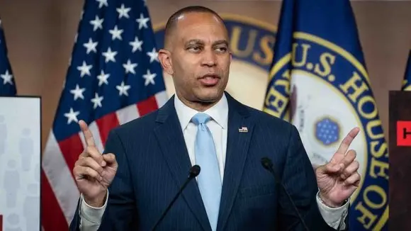 LIVE: House Democratic Leader Jeffries's Weekly Press Conference