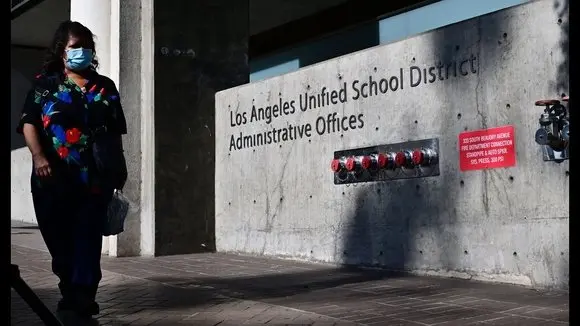FBI Searches Los Angeles School District Headquarters, Superintendent’s Home