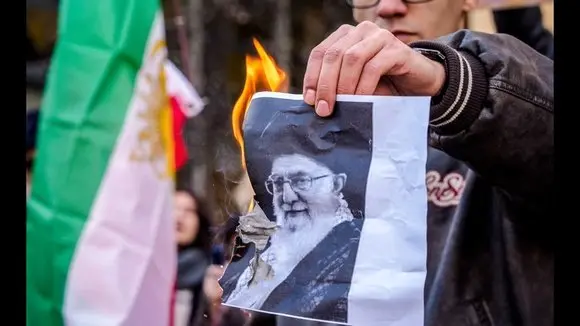 Understanding the Iranian Power Struggles Through History