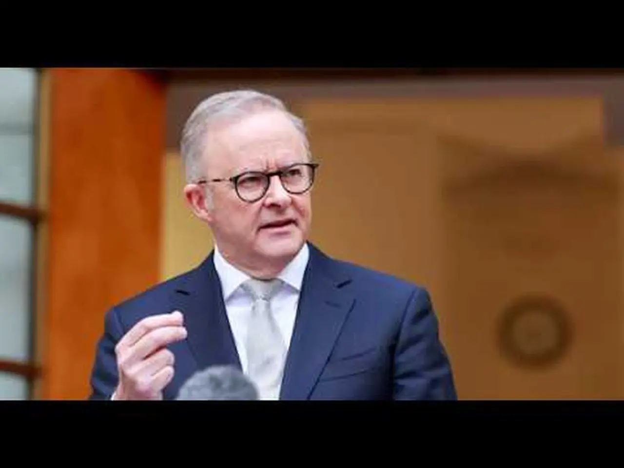 Australian Prime Minister Evacuated From Residence After Chinese Bomb Threat Over Shen Yun Show